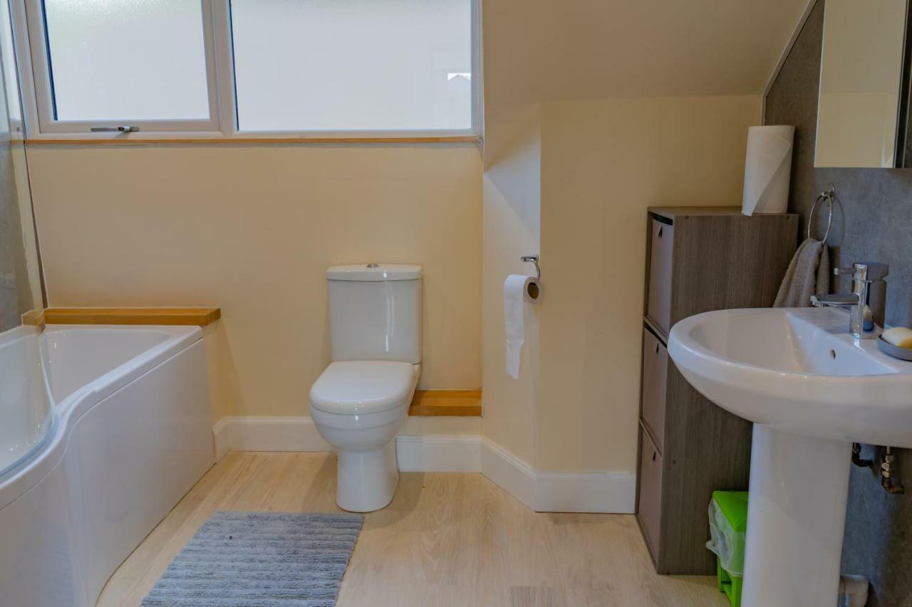 Combie Home Оубън Екстериор снимка